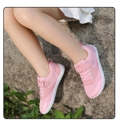 Natural Walk – Sneakers That Let Kids Be Kids